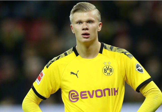 恍如隔世，巴萨上一次在诺坎普比赛法蒂双响，登贝莱助攻