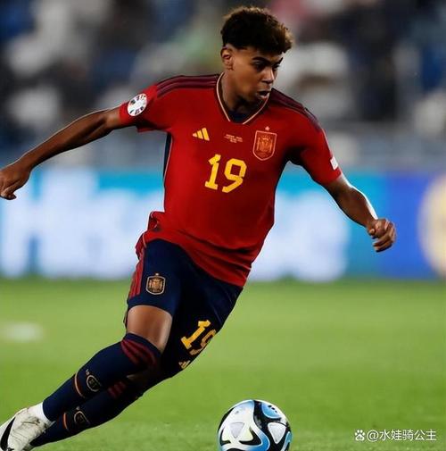 解说：对手长驱直入的回合 杨瀚森在造进攻犯规&护筐之间非常犹豫（解说：对手强突篮下时，杨瀚森在搏进攻犯规与护筐之间迟疑不决）